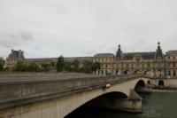 Parigi, il Louvre dal pont du carrousel